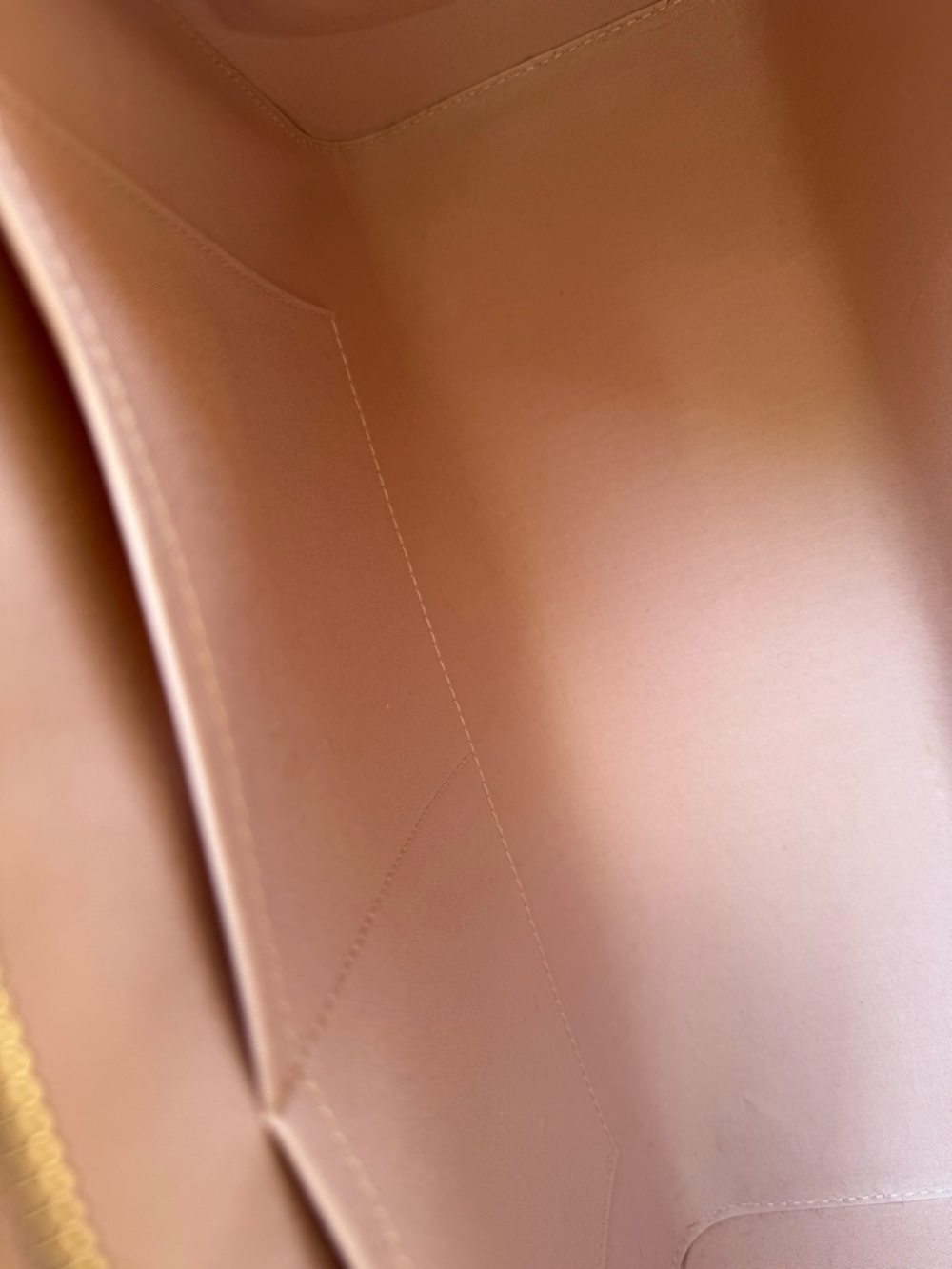 Pristine Louis Vuitton Vernis Brea MM w/ Monogram Embossing Includes Crossbody - Picture 8 of 16